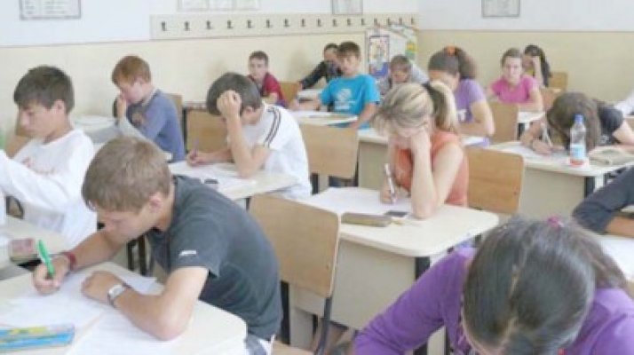 Începe Evaluarea Naţională; peste 160.000 de absolvenţi de gimnaziu s-au înscris pentru examen