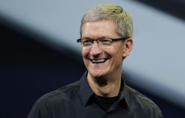 Șeful Apple a obţinut 41 milioane de dolari în urma celei mai mari vânzări de acţiuni din 2021