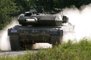 Republica Cehă va cumpăra tancuri germane Leopard, într-un contract comun cu alte state europene