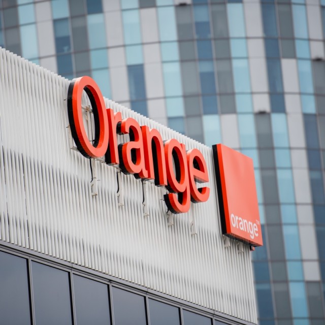 Grupul Orange România achiziţionează energie regenerabilă pe termen lung