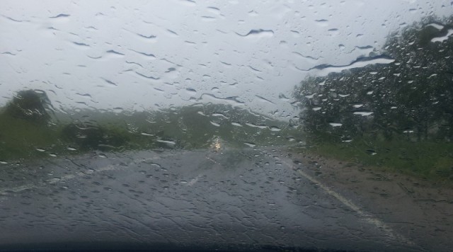 Atenție, șoferi! Ploaie torențială pe autostrăzile A2 și A4