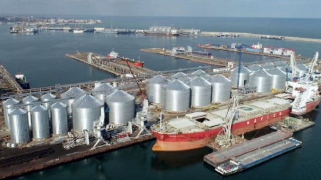 Ucraina cere extinderea capacităţii portului Constanţa pentru a-şi exporta cerealele