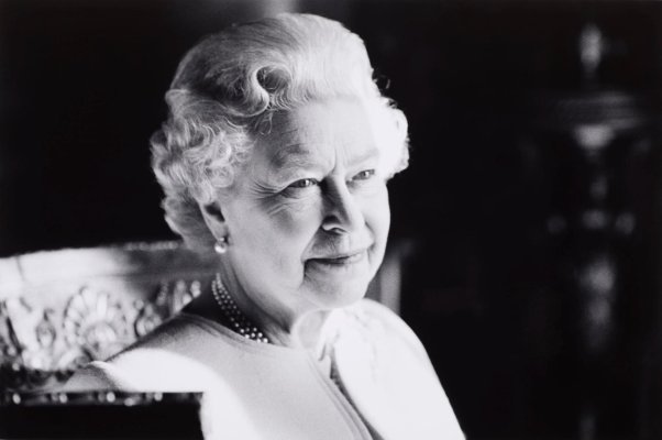 Regina Elisabeta a II-a a Marii Britanii a murit la vârsta de 96 de ani