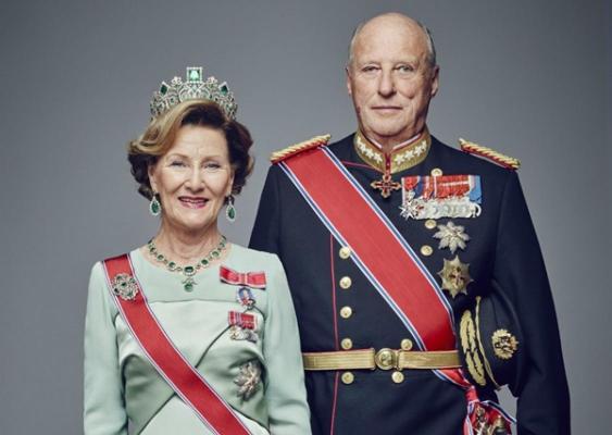 Regina Norvegiei linişteşte opinia publică după spitalizarea suveranului ţării