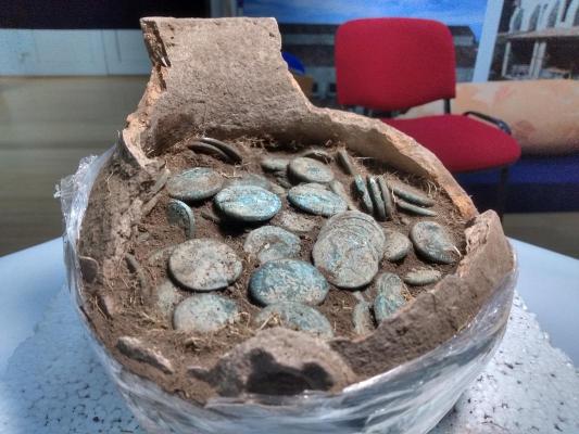 Tezaurul monetar de la Mereni a intrat în patrimoniul Muzeului de Istorie Națională și Arheologie Constanța