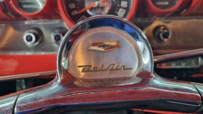 O legendă auto americană la RAR Bacău: Chevrolet Bel Air din 1957