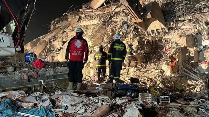 Două persoane salvate după aproape 198 de ore de la seism