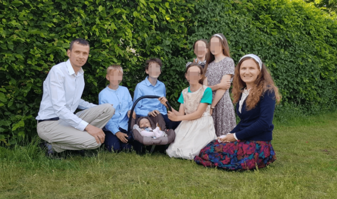 Coșmarul familiei Furdui, rămasă fără șapte copii în Germania, a luat sfârșit