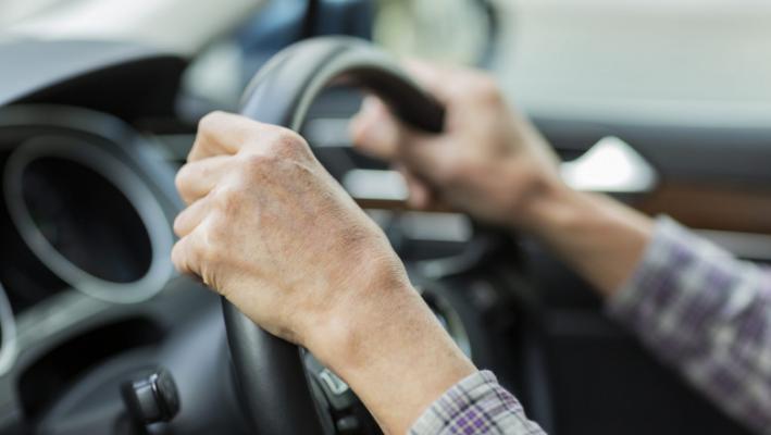 Șoferii români vor service-uri care au contract cu asigurătorii