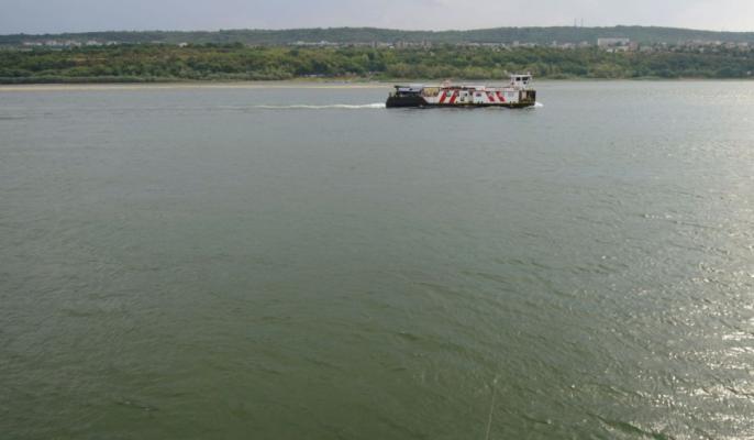 Alertă pe Dunăre, după ce un marinar a căzut peste bordul unui vas, în zona Orșova