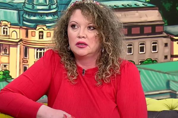 Oana Lis, la capătul puterilor după ce a fost diagnosticată cu cancer: Plâng