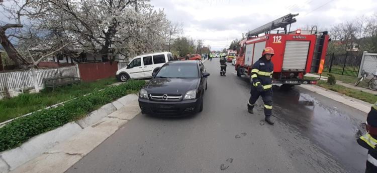 Fetiţă de 10 ani, accidentată mortal de un autoturism