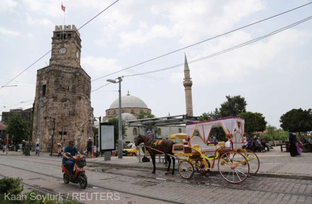 Sectorul turistic din Turcia îşi revine lent după cutremurul din februarie
