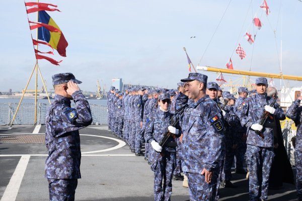 Marinarii militari români, primele mile marine spre Operația Eunavfor Med Irini