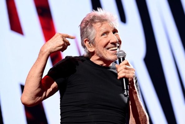 Celebrul Roger Waters justifică purtarea ţinutei naziste la concertul din Berlin