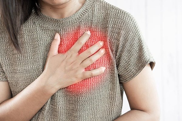 Când o durere în piept poate indica un atac de cord. 7 semnale de alarmă