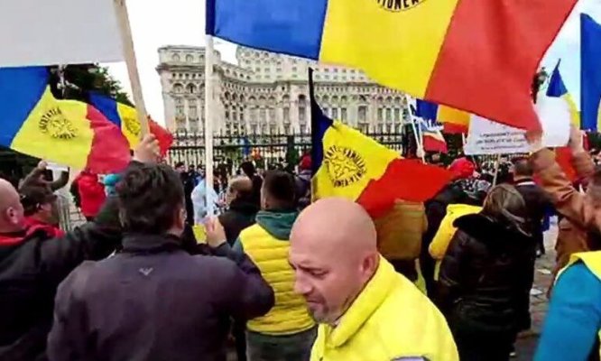 Amenzi în valoare de 50.700 de lei pentru participanţii la protestul AUR de la Parlament