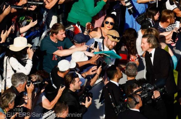 Cannes 2023: Wes Anderson a debarcat pe Croazetă însoţit de o ''armadă'' de staruri