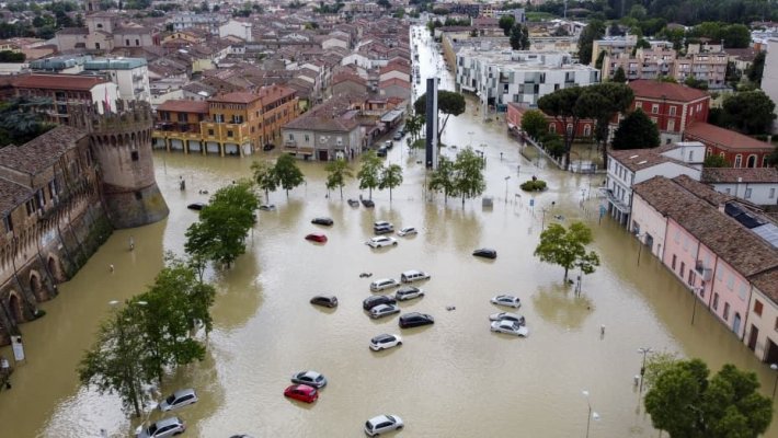 Franţa şi Italia, măturate de furtuni violente. 130 de milioane de chinezi, în pericol sub ameninţarea celui mai puternic taifun din ultimii 6 ani