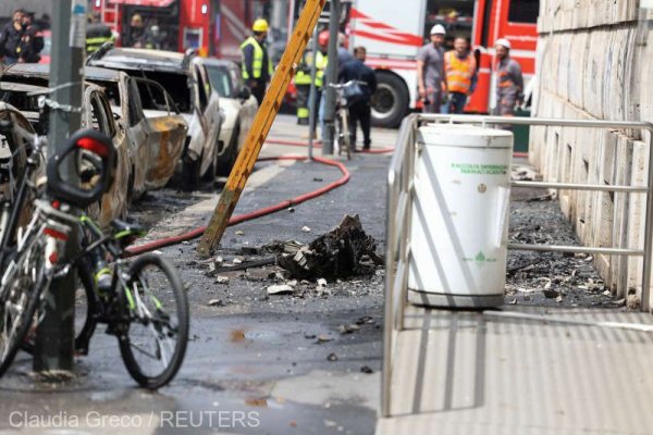 Italia: Explozie a unei camionete încărcate cu tuburi de oxigen în centrul oraşului Milano