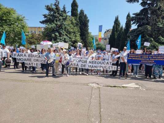 Profesorii protestează și la Constanța. Video