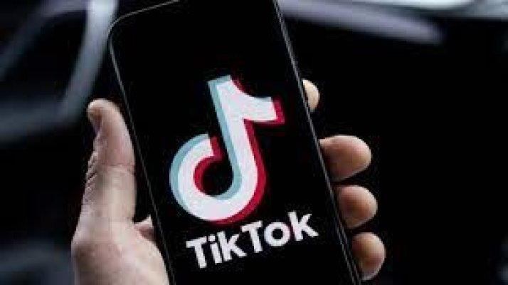 TikTok va semnala automat conţinuturile generate cu ajutorul inteligenţei artificiale