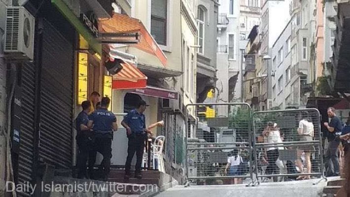 Turcia: Poliţia a blocat centrul oraşului Istanbul pentru a bloca Parada Trans Pride