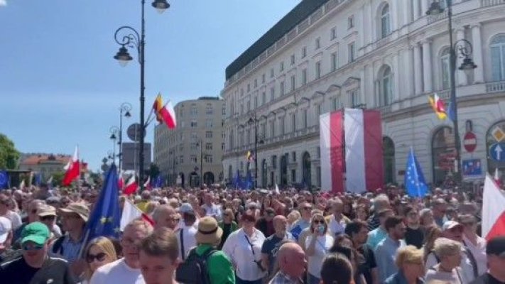 Polonia fierbe: Prețurile mari îi scot pe oameni în stradă, la un protest de amploare