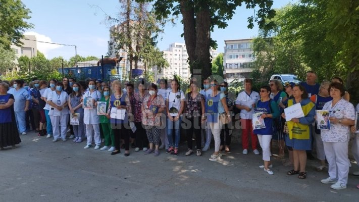 Federaţia ''Solidaritatea Sanitară'' continuă programul de proteste anunţat pentru susţinerea revendicărilor