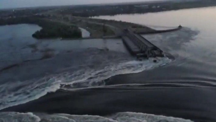Marea Neagră devine focar? Cât de mare e riscul de boli după ruperea barajului din Ucraina