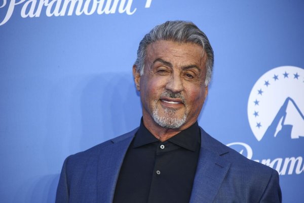 Sylvester Stallone a dezvăluit care a fost singurul impediment când Adele i-a cumpărat conacul