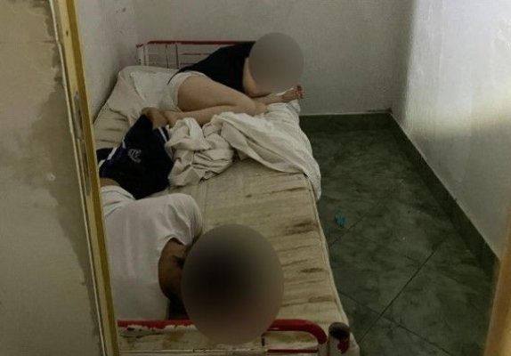 Imagini șocante din azilul groazei din Mureș. Video
