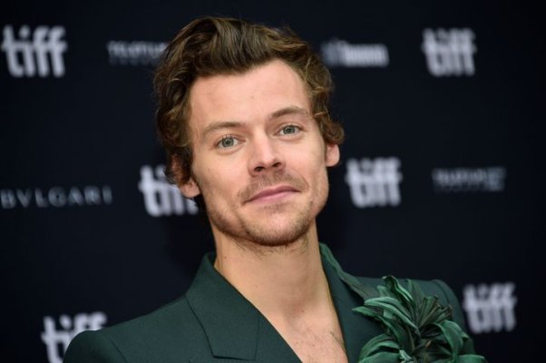 Turneul cântăreţului Harry Styles a strâns 6,5 milioane de dolari în scopuri caritabile