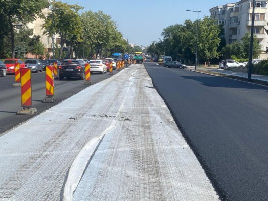 Continuă asfaltarea pe bulevardul Alexandru Lăpușneanu  