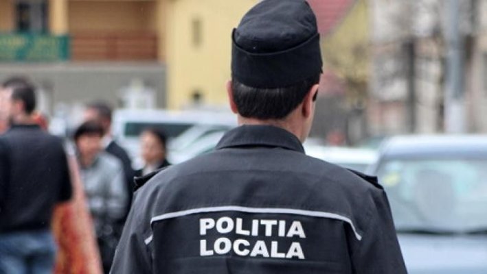 Un polițist local a bătut o minoră de 16 ani „pentru că așa a vrut el“