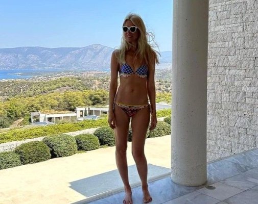 Claudia Schiffer, siluetă perfectă la 53 de ani!