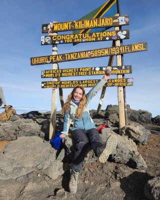 Constănțeanca Delia Valentina Rugea a cucerit Masivul Kilimandjaro!