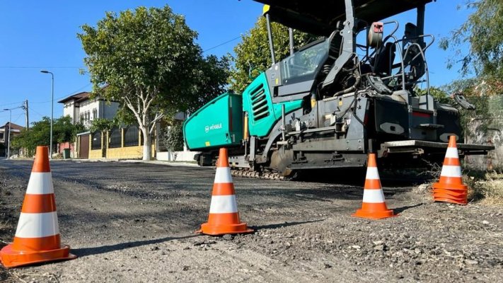  Atenție, șoferi! Se asfaltează carosabilul pe strada Iuliu Maniu din cartierul Palazu Mare