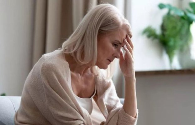 Studiu recent: Una din patru femei poate avea un ritm cardiac neregulat după menopauză