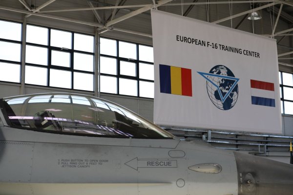 Centrul de instruire a piloților pentru avioanele F-16 a fost inaugurat la Fetești
