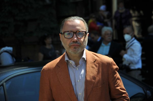 Instanţa supremă scade un an din condamnarea primită de fostul deputat Cristian Rizea