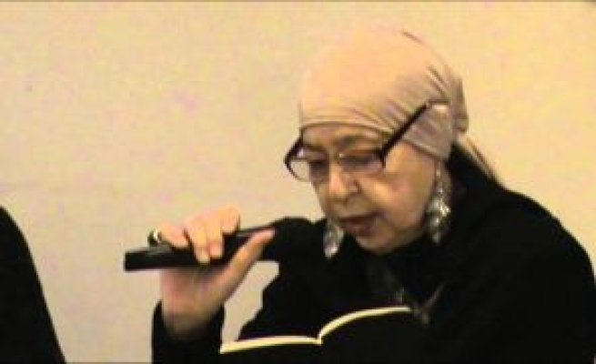 A murit marea poetă Angela Marinescu 