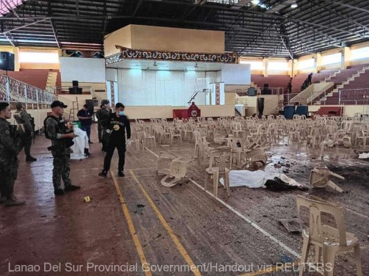 Filipine: Cel puţin trei morţi într-un atentat cu bombă în timpul unei liturghii catolice