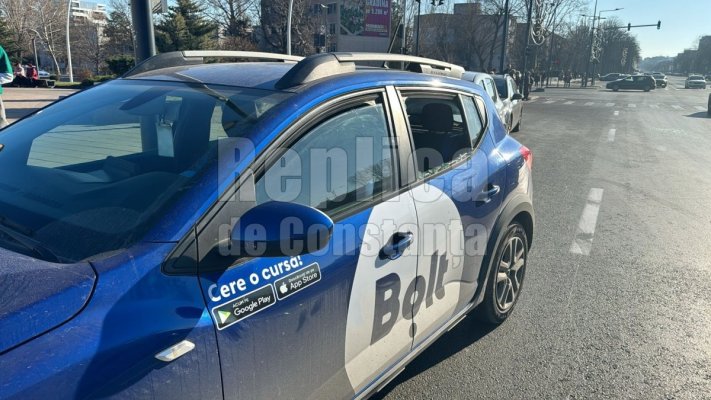 Scandal în trafic la City Park Mall! Șoferul unui BMW a spart geamul unui autoturism Bolt