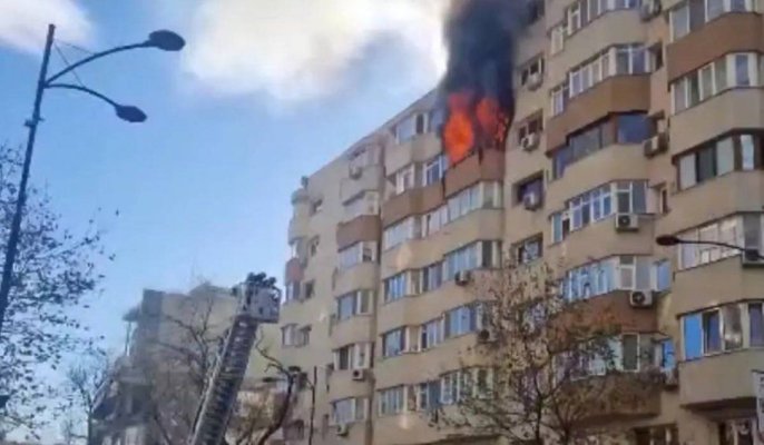 Incendiu puternic de pe Calea Dorobanţi, din București