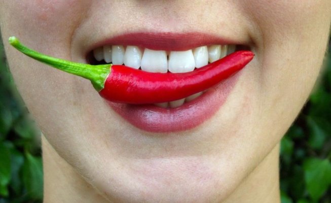Ce se întâmplă în corpul tău dacă mănânci ardei iute în fiecare zi, timp de o lună