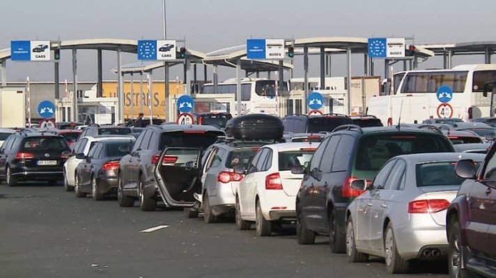 Aglomerație la frontiera României cu Ungaria și în aeroporturi, de Sărbători