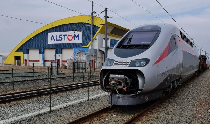ARF semnează cu Alstom contractul de achiziţie a 16 locomotive electrice noi 