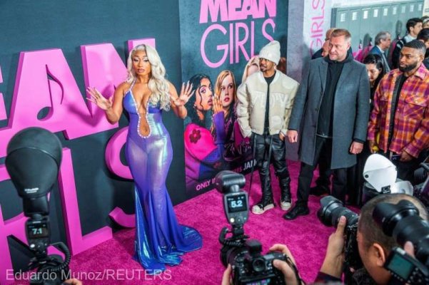 Musicalul ''Mean Girls'' s-a menţinut pe primul loc în box-office-ul nord-american