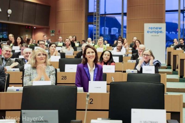 Eurodeputata Valérie Hayer îl înlocuieşte pe Stéphane Séjourné în fruntea grupului Renew Europe